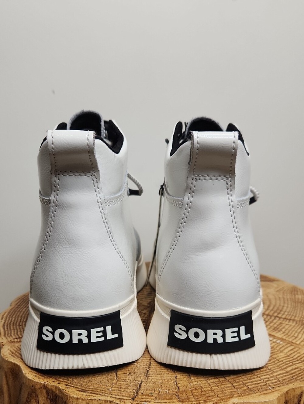 Sorel Youth Kids Unisex Waterproof High Top Shoes White Silver Size 6 - Picture 5 of 13